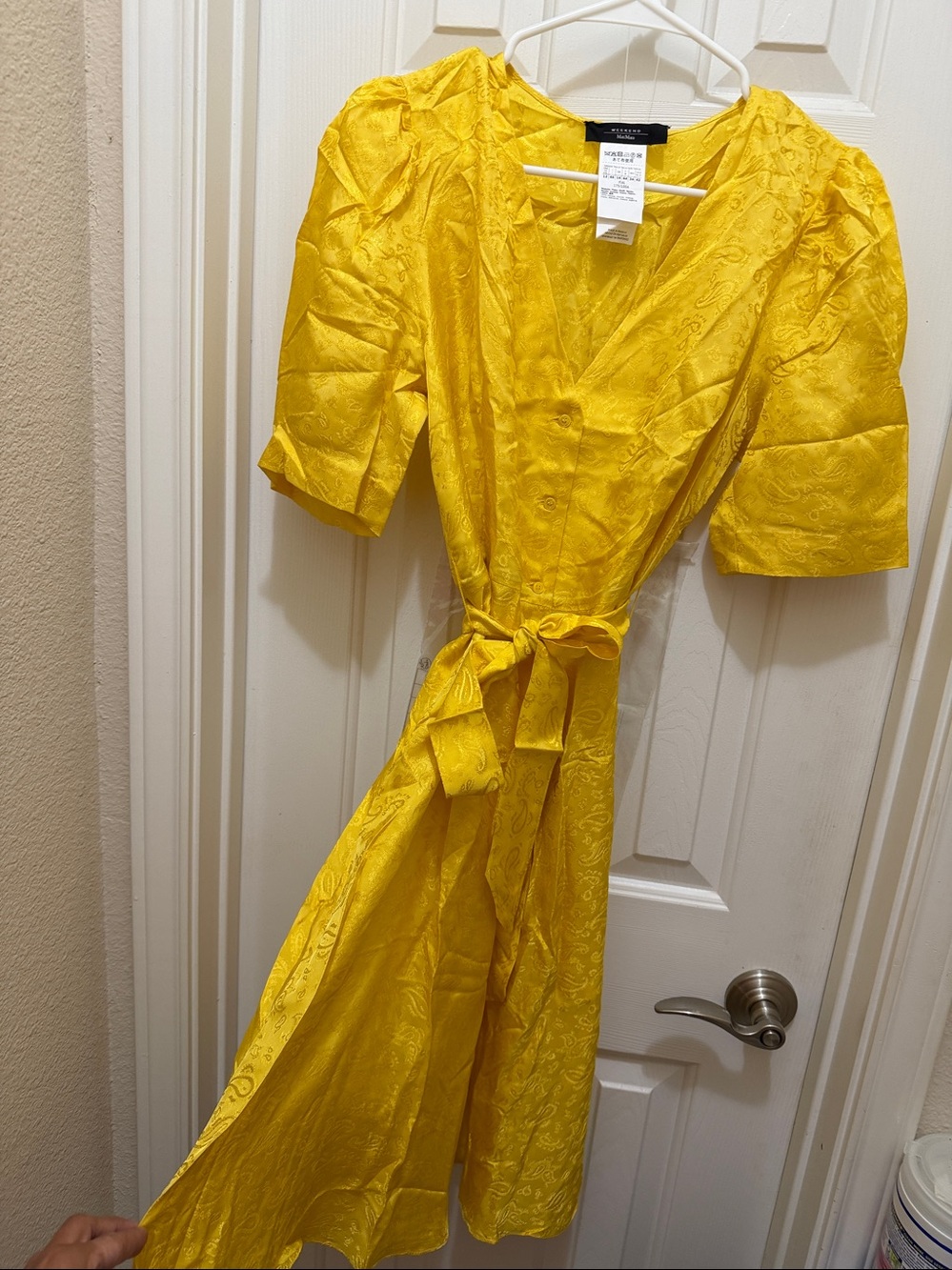 MaxMara Weekend Yellow dress . 100% Viscose . NEW with tags . Sz 12